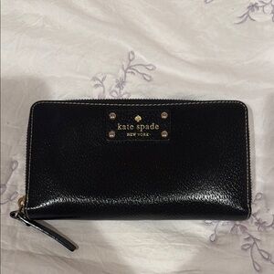 Kate Spade Black Leather Zip Wallet